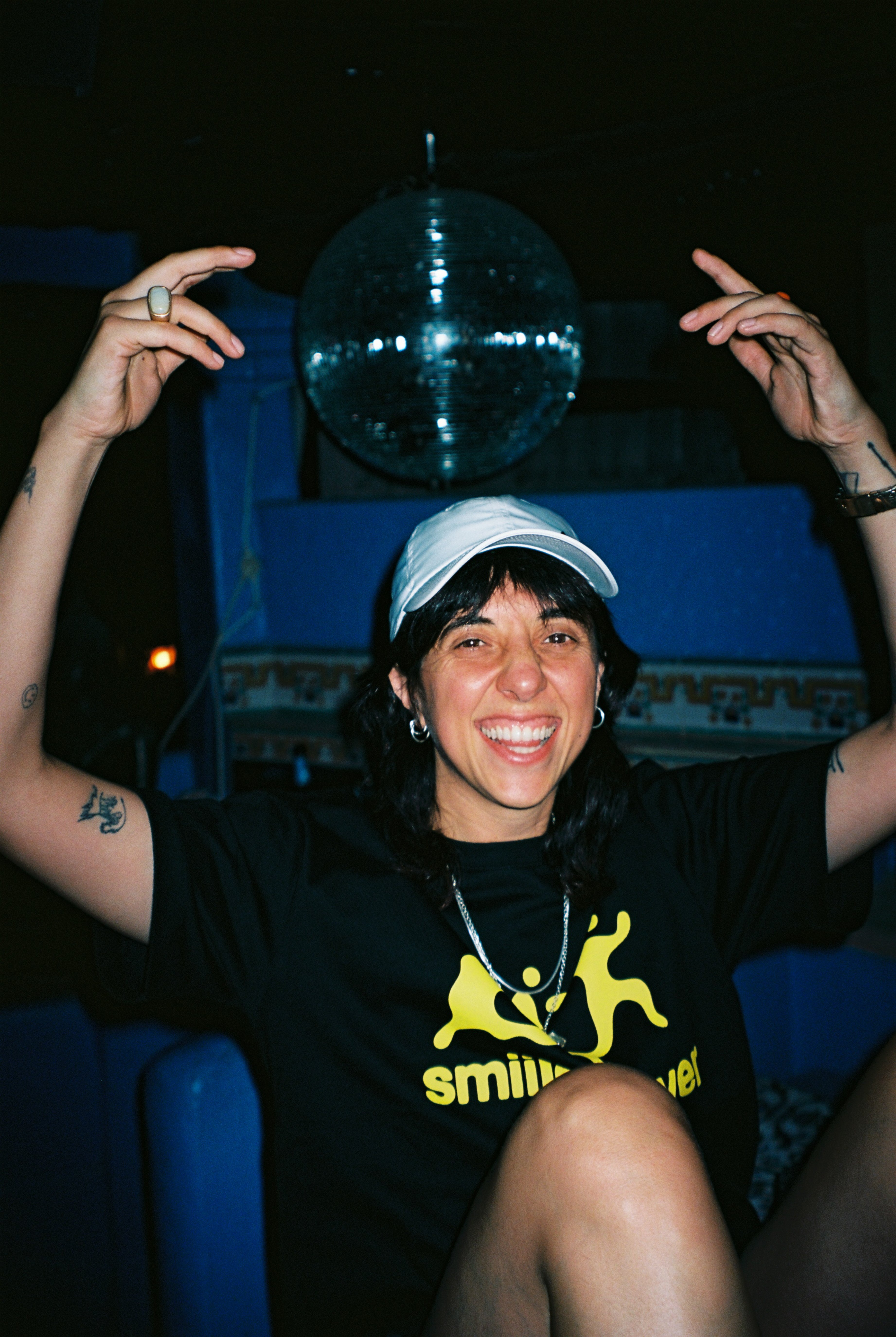 SMIILE RAVER TEE BLACK