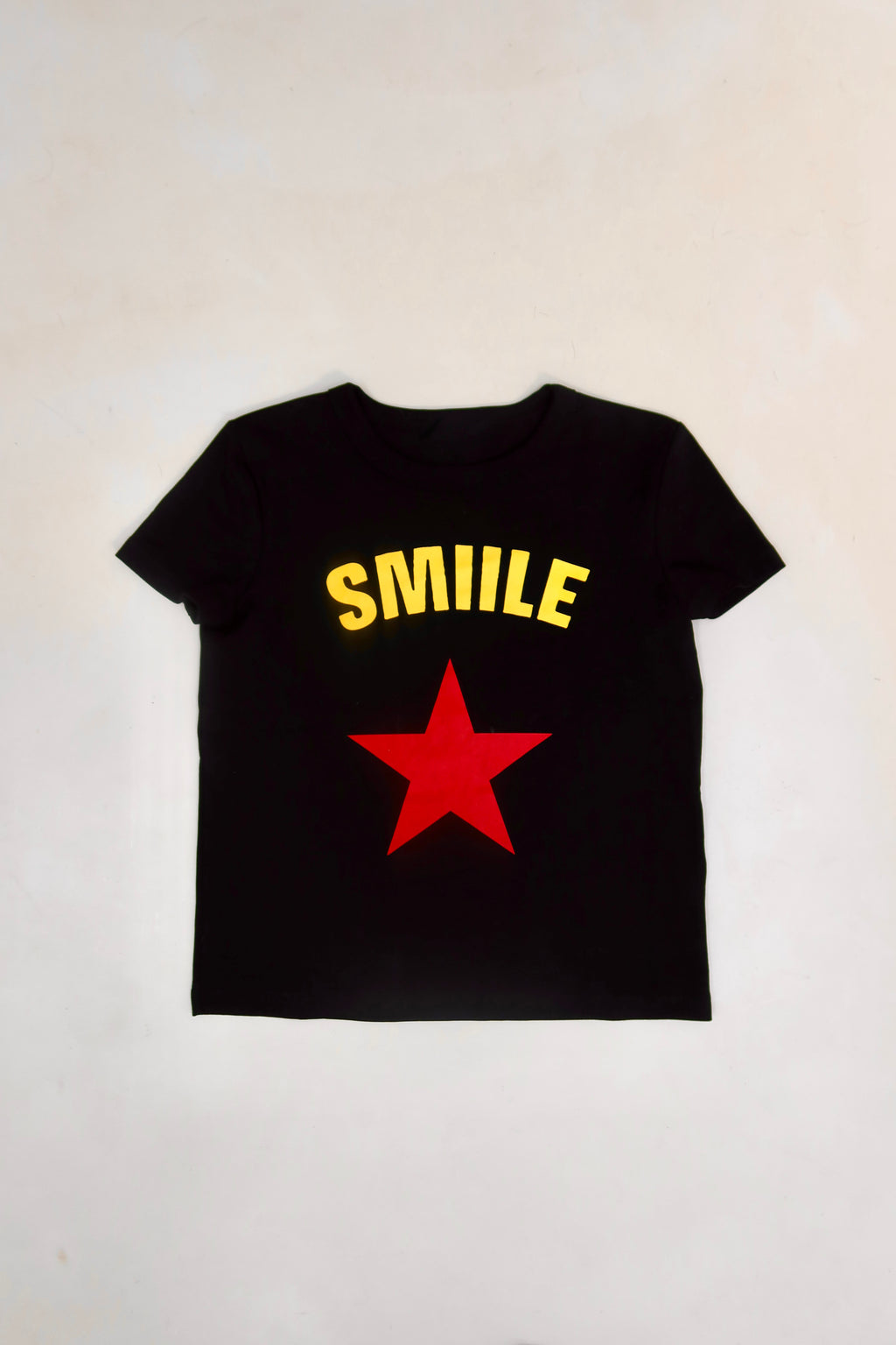 SMIILE TEE